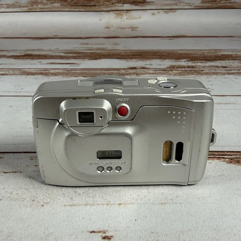 SAMSUNG Maxima Zoom 80 GLM 35mm Camera with Date Imprint Used